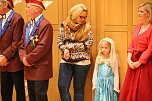Die Narren aus Salza übernehmen das Regiment (Foto: Angelo Glashagel) Die Narren aus Salza übernehmen das Regiment (Foto: Angelo Glashagel)