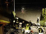 Auf's Glatteis gef&uuml;hrt - Feuerwehr Neustadt probte den Ernstfall (Foto: C. Burkert)