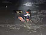 Auf's Glatteis gef&uuml;hrt - Feuerwehr Neustadt probte den Ernstfall (Foto: C. Burkert)