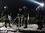 Auf's Glatteis gef&uuml;hrt - Feuerwehr Neustadt probte den Ernstfall (Foto: C. Burkert)