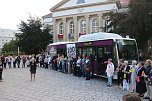 Ein Bus zum Geburtstag - Theater Nordhausen feiert 100. Jubil&auml;um (Foto: Angelo Glashagel)