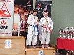 Medaillensegen bei Karatemeisterschaft (Foto: S. Schr&ouml;ter)
