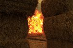 Fast 500 Strohballen brennen bei Auleben (Foto: S. Dietzel)