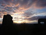 Abendstimmung auf dem Hohnstein (Foto: Ch. Burkert) Abendstimmung auf dem Hohnstein (Foto: Ch. Burkert)