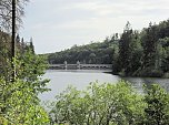 An der Neustädter Staumauer (Foto: P.Blei) An der Neustädter Staumauer (Foto: P.Blei)