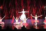 Ballettaufführungen auf der großen Bühne des Theaters (Foto: Tanzschule Radeva) Ballettaufführungen auf der großen Bühne des Theaters (Foto: Tanzschule Radeva)