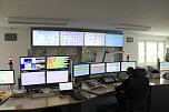 Einblicke in die Leitstelle der Landkreise Nordhausen und Kyffhäuser auf dem Gelände des Südharz Klinikums (Foto: oas) Einblicke in die Leitstelle der Landkreise Nordhausen und Kyffhäuser auf dem Gelände des Südharz Klinikums (Foto: oas)