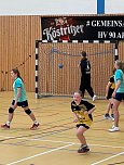 Handball-Hexen zu Gast in Artern (Foto: Jens Friedrichs) Handball-Hexen zu Gast in Artern (Foto: Jens Friedrichs)