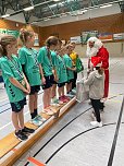 Weihnachtliches Turnier mit der NSV-F-Jugend (Foto: NSV)