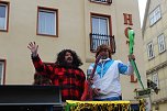 Ein bunter Karnevalszug zog sich am Rosenmontag durch Sondershausen (Foto: Eva Maria Wiegand)