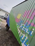 Künstlerische Graffiti-Aktion des Jugendzentrums Harztor (Foto: Kreisjugendring) Künstlerische Graffiti-Aktion des Jugendzentrums Harztor (Foto: Kreisjugendring)