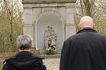 Eröffnung des neu gestalteten Nordhäuser Ehrenfriedhofs (Foto: agl) Eröffnung des neu gestalteten Nordhäuser Ehrenfriedhofs (Foto: agl)