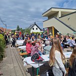 Tag der offenen Tür im Spatzenhäuschen (Foto: Kevin) Tag der offenen Tür im Spatzenhäuschen (Foto: Kevin)