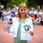 Am Herder-Gymnasium wurde der "Johann" verliehen (Foto: Philipp Kugelmeier ) Am Herder-Gymnasium wurde der "Johann" verliehen (Foto: Philipp Kugelmeier )
