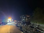 Bergungsarbeiten auf der A38 (Foto: S. Dietzel) Bergungsarbeiten auf der A38 (Foto: S. Dietzel)