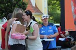 Fans und Cheftrainer des Th&uuml;ringer HC Herbert M&uuml;ller verabschieden neun Spitzenhandballerinnen in Bad Langensalza (Foto: Eva Maria Wiegand)