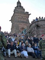 Bild: Gel&ouml;bnis am Kyffh&auml;user