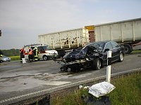 Crash an der Abfahrt Bild: Crash an der Abfahrt