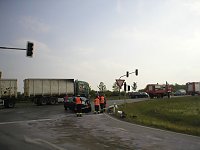 Crash an der Abfahrt Bild: Crash an der Abfahrt