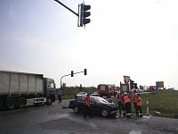 Crash an der Abfahrt Bild: Crash an der Abfahrt