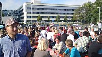 Bild: Party auf dem Deck