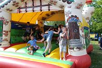 Bild: Fest bei den Falken