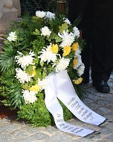 Der Toten Kameraden gedacht Bild: Der Toten Kameraden gedacht