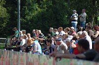 Überlegen gespielt Bild: Überlegen gespielt