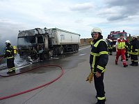Bild: Brennender Brummi