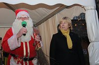 Bild: 2010: Alle Jahre wieder: Der Weihnachtsmarkt wird er&ouml;ffnet
