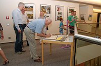 Bild: F&uuml;hrung durch die aktuelle Ausstellung