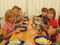 Der erste Tag im Handwerker-Camp Bild: Der erste Tag im Handwerker-Camp