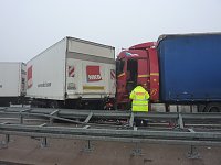 Chaos auf der Autobahn Bild: Chaos auf der Autobahn