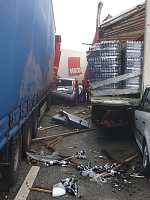 Chaos auf der Autobahn Bild: Chaos auf der Autobahn