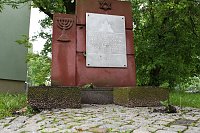 Bild: Gedenkstein gesch&auml;ndet
