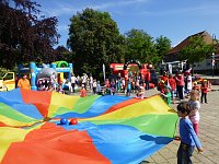 Bild: Spielerisch lernen und erziehen