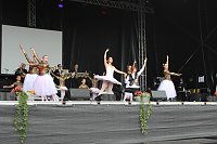 Bild: Die Eleven des Tanzstudios Radeva auf dem Rolandsfest