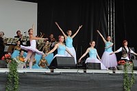 Bild: Die Eleven des Tanzstudios Radeva auf dem Rolandsfest