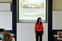 Bild: "Mini"-Studenten eroberten Campus