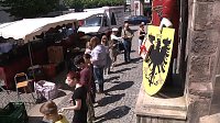 Bild: B&uuml;cherkette zum Umzug der Bibliothek