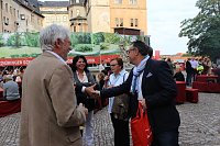 Bild: Prominente Premiereng&auml;ste