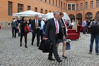 Bild: Prominente Premiereng&auml;ste