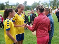 Bild: Premiere im Feldhandball