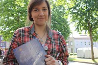 Bild: B&uuml;cherkette zum Umzug der Bibliothek