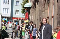 Bild: B&uuml;cherkette zum Umzug der Bibliothek