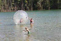 Bild: Wassergaudi am Kiesschacht