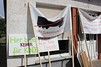 Bild: Demo &uuml;ber Bundesstra&szlig;e 4 in Greu&szlig;en gezogen