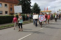 Bild: Demo &uuml;ber Bundesstra&szlig;e 4 in Greu&szlig;en gezogen