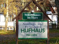 Bild: Zum Besuch im Hufhaus