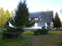 Bild: Zum Besuch im Hufhaus
